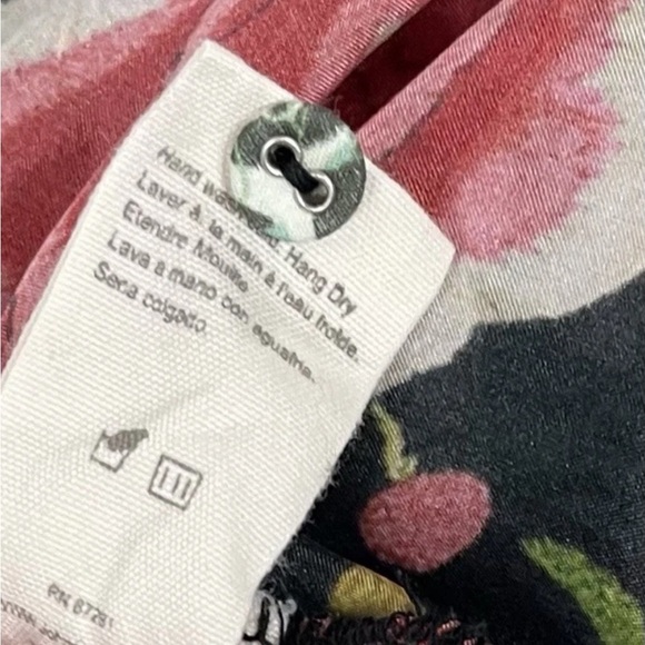 HTF Johnny Was Emby Silk Blouse Size Medium - Picture 11 of 11